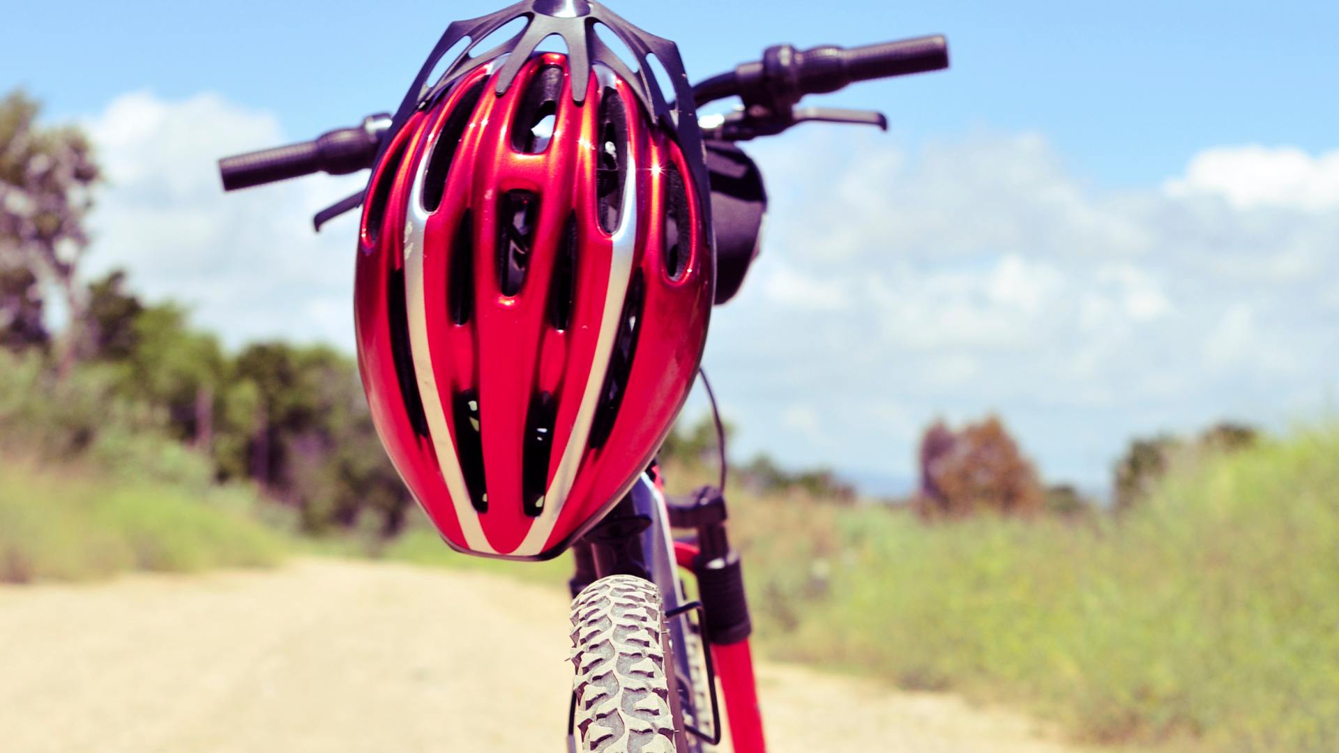 Top 9 Melhores Capacetes para Mountain Bike | Guia Completo 2025